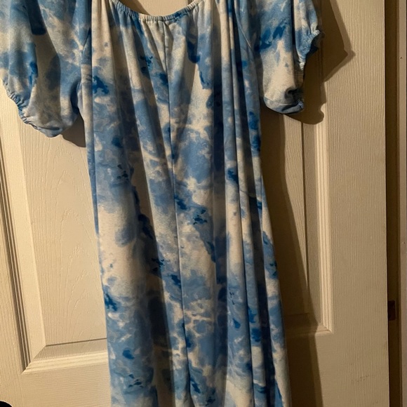 Cute Summer Dress - Picture 4 of 5